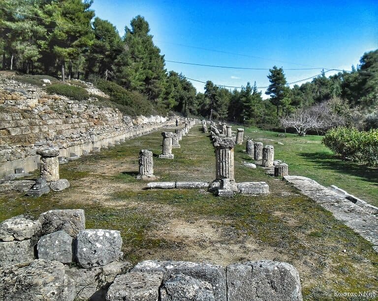 Αμφιαράειο - Μεγάλη Στοά